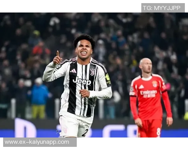 麦肯尼谈进球难度强调团队合作支持奥蓬达与戴维的重要性