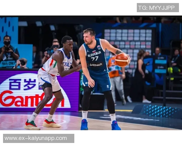 本季NBA球员得分篮板助攻场数排行约基奇领跑东契奇紧随其后