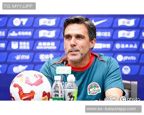 前武汉三镇主帅里卡多罗德里格斯荣获J1联赛最佳教练殊荣